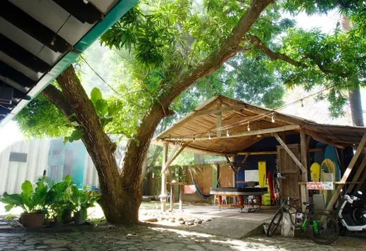 Jaco Inn Surf Club — Posada en Playa Jacó, Costa Rica