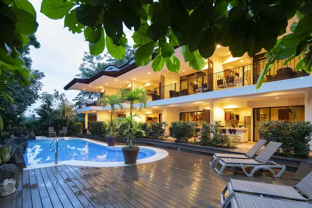 Hotel Pumilio