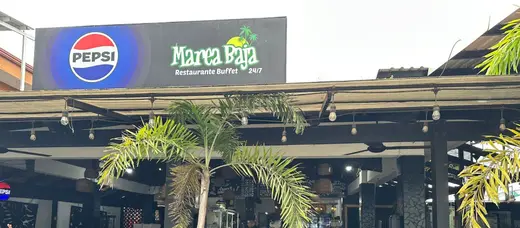 Marea Baja — Restaurante costarricense en Playa Jacó, Costa Rica