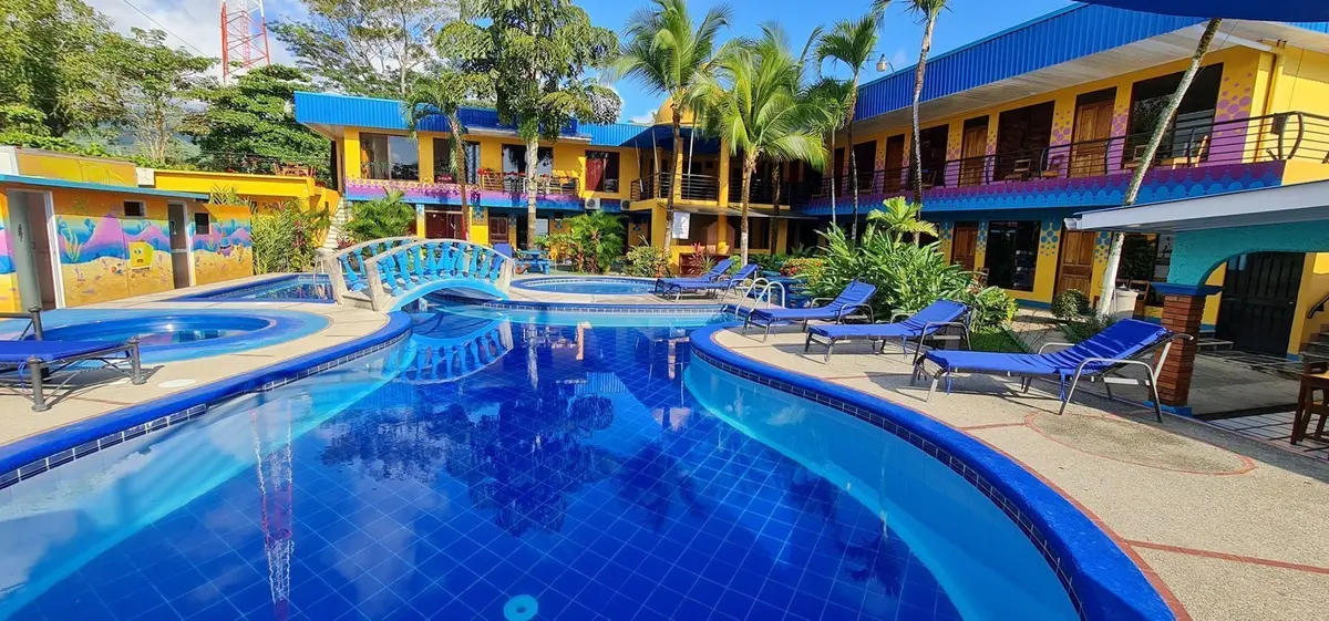 Hotel Naranjal — Hotel en Playa Jacó, Costa Rica