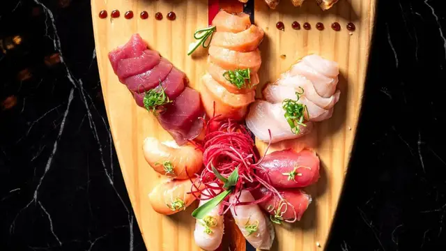 Tsunami Sushi