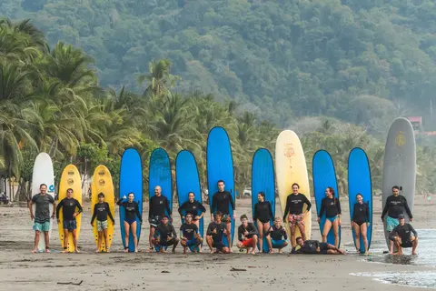 Tortuga Surf Camp en Playa Jacó, Costa Rica