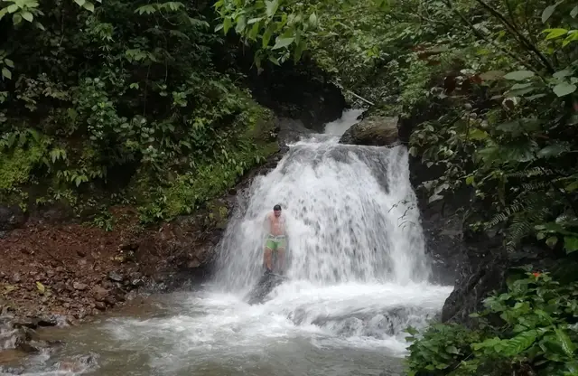 Garabitours Jaco