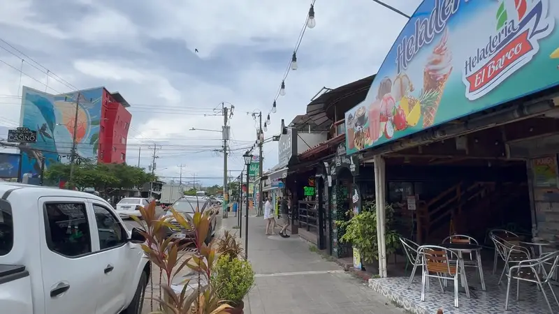 Locals Grill — Restaurant in Playa Jacó, Costa Rica