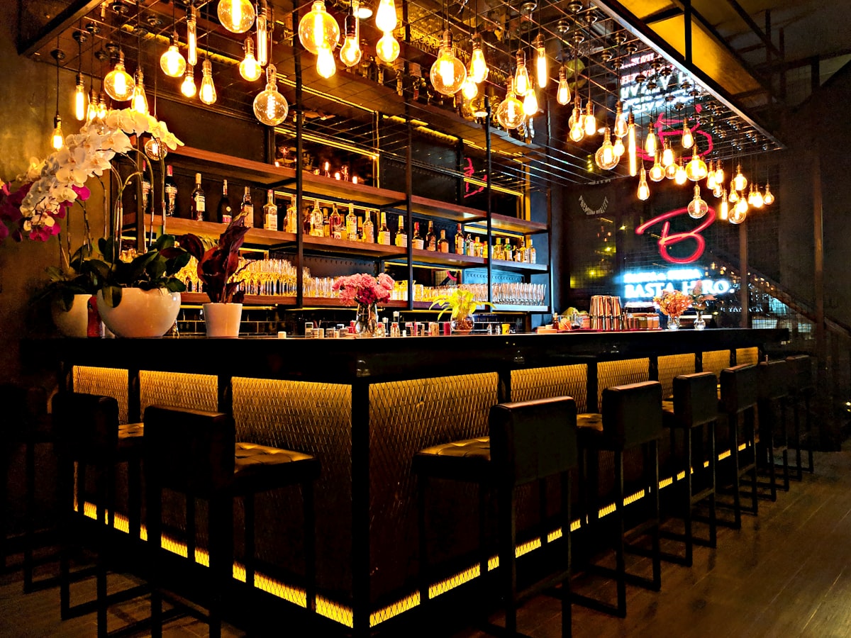 The Hook Up — Bar in Herradura, Costa Rica