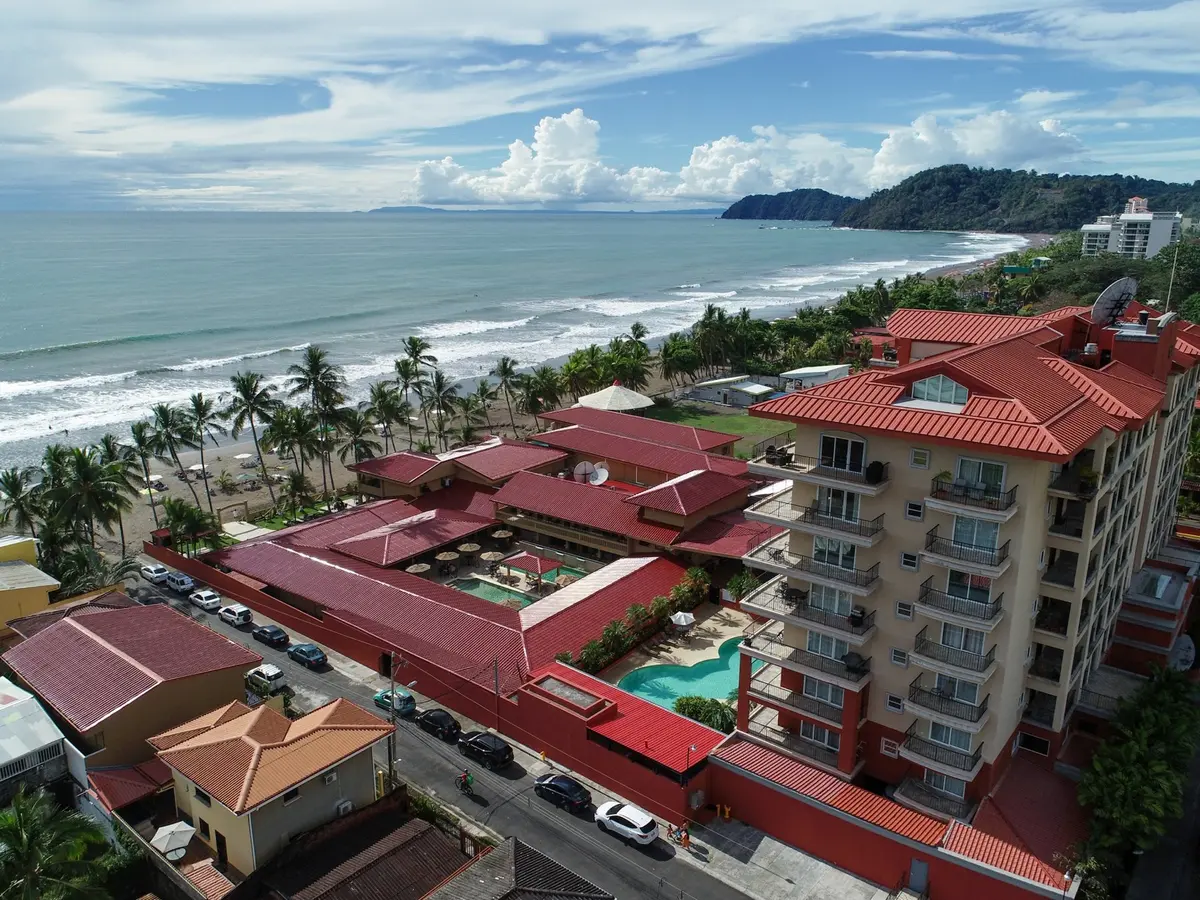 Hotel Cocal & Casino — Hotel en Playa Jacó, Costa Rica