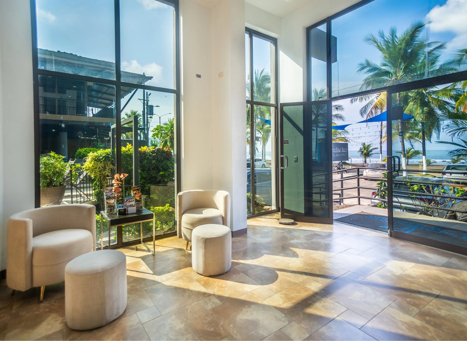 Paradise Jaco Hotel Beachfront — Hotel