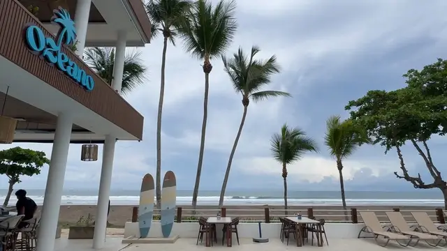 Ozeano Hotel and Surf Bar — Bar in Playa Jacó, Costa Rica