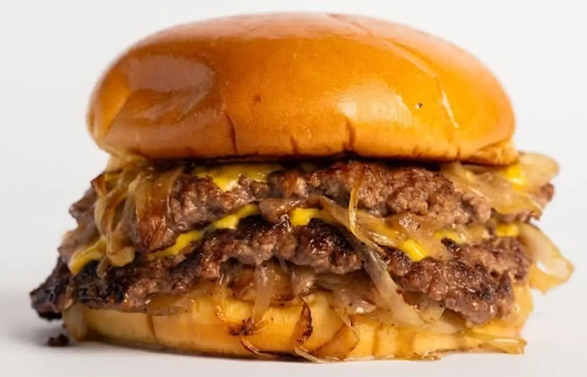Quincho's Smash Burger — Restaurante americano en Playa Jacó, Costa Rica